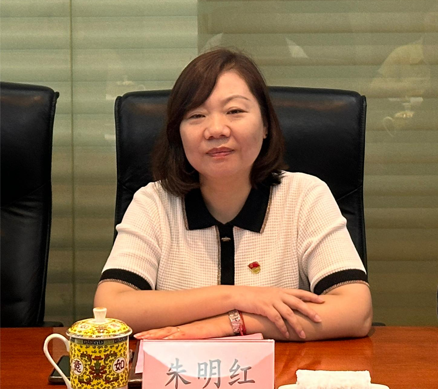 朱明紅照片.jpg 朱明紅照片.jpg